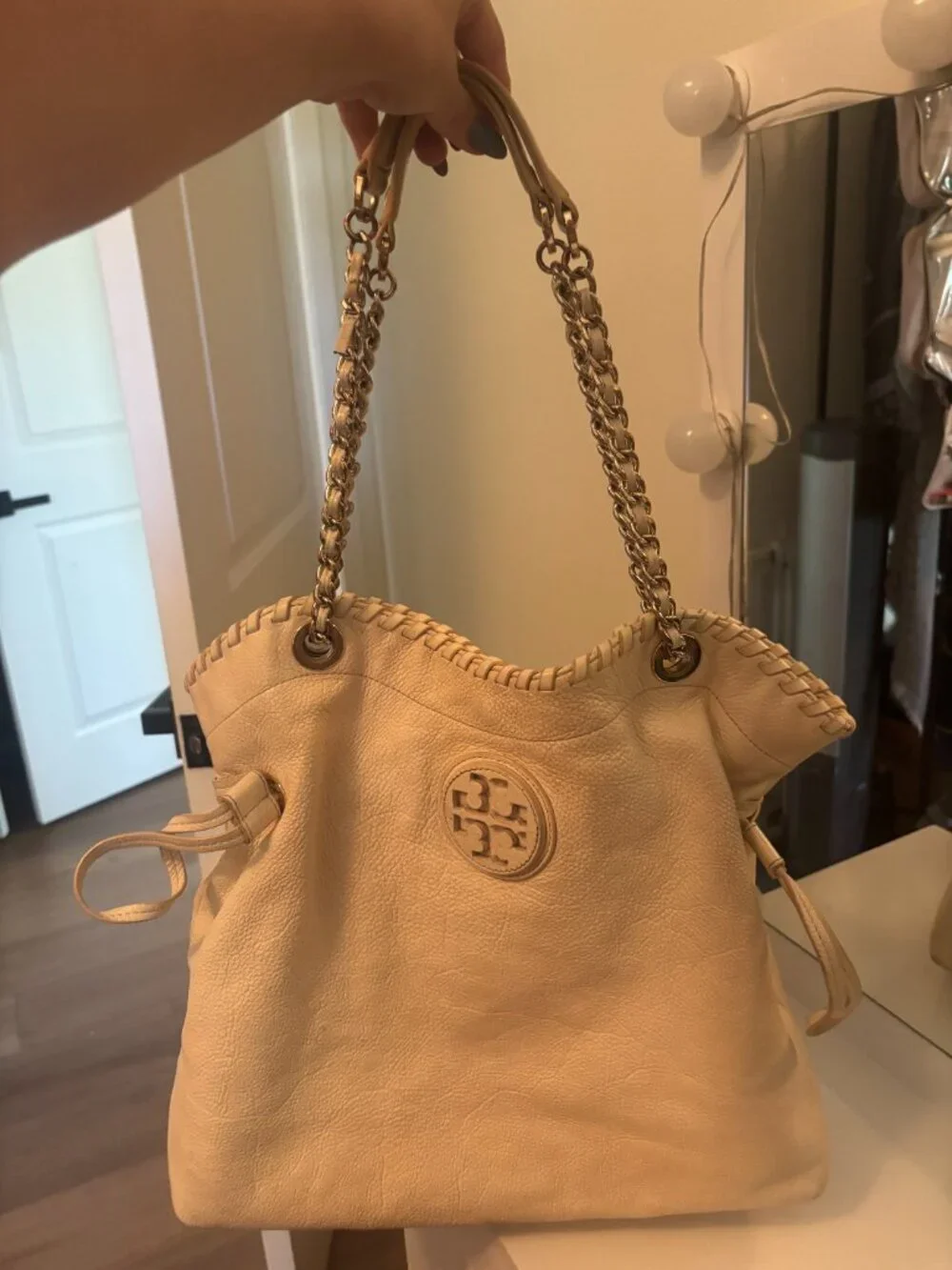 Tory Burch classic tory